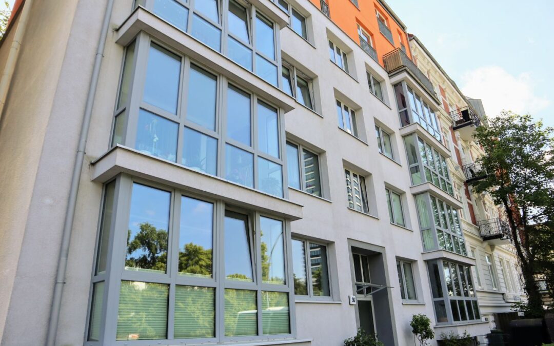 2 Zimmer mit Balkon in Uhlenhorst