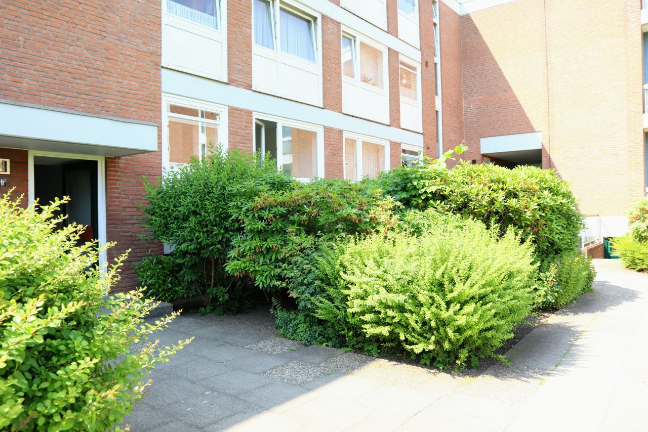 Hauseingang Dachgeschoss mit eigenem Garten