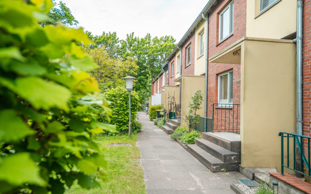 Ruhig gelegenes Reihenmittelhaus mit ausbaufähigem Dachgeschoss